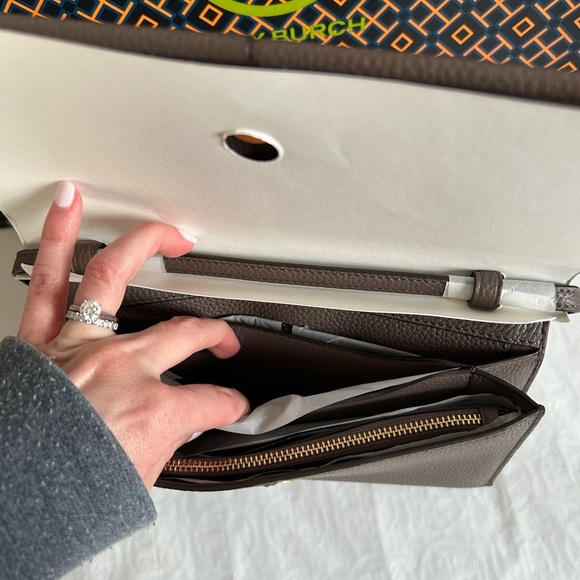 Tory Burch McGraw Wallet Crossbody Bag Silver Maple Gold Taupe Grey Gray - Picture 7 of 16